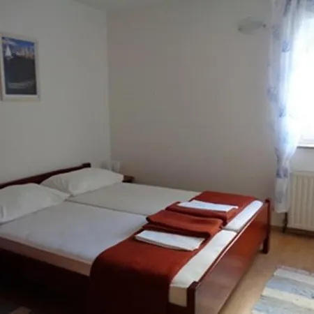 Apartment Vlado *