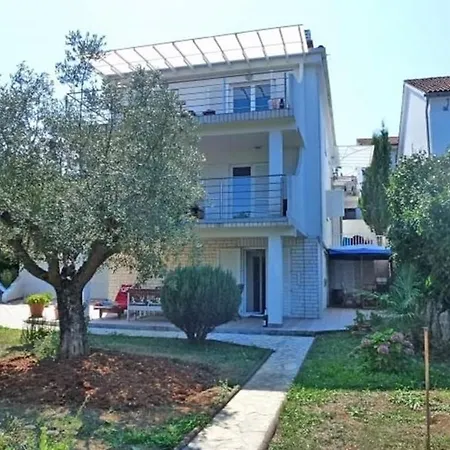 Vlado Apartment *