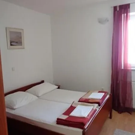 Vlado Apartment Njivice