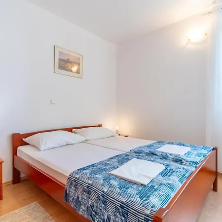 Vlado Apartman