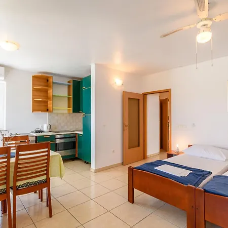 Vlado Apartman