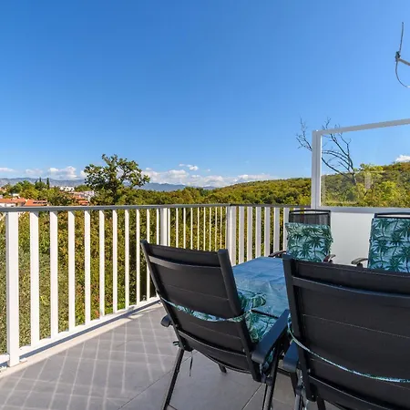 Vlado Apartman