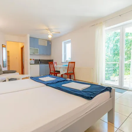 Vlado Apartman *