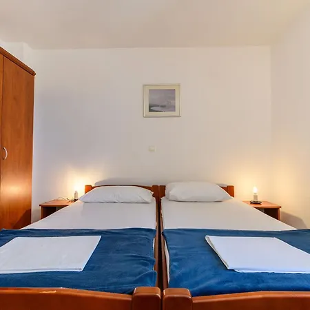 Vlado Apartman Njivice