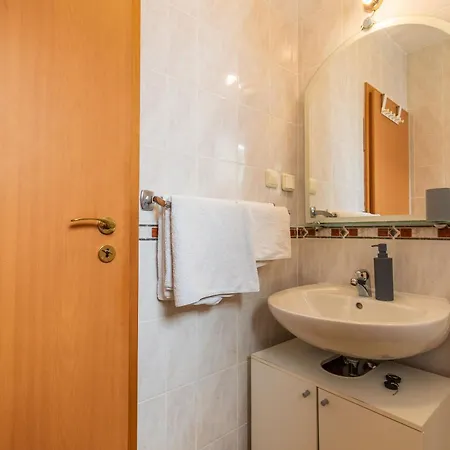 Vlado Apartman Njivice