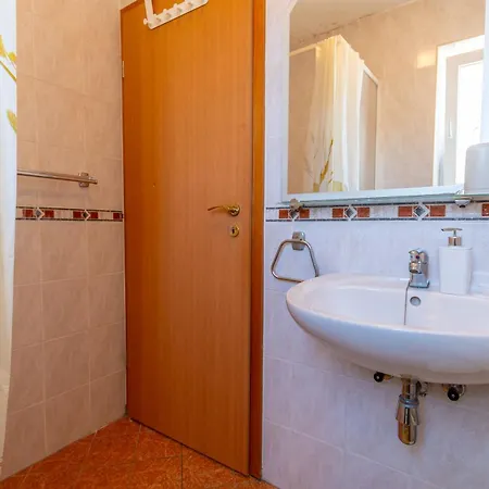 Vlado Apartman