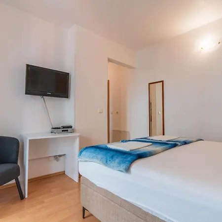 Vlado Apartman