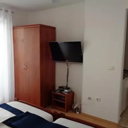 Vlado Apartamento Njivice